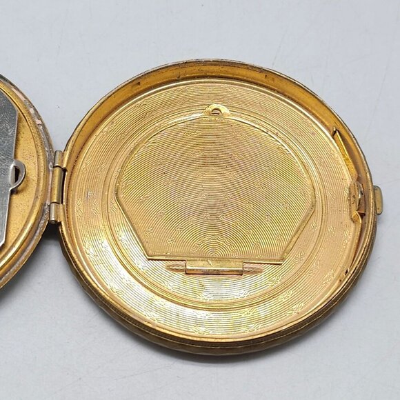 Vintage Richard Hudnut Gold Compact Case With Monogrammed Lid Ornate Design - Picture 4 of 9